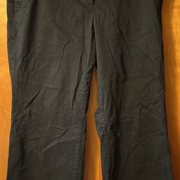 Ann Taylor LOFT Original Trousers. Size 12. Bootcut. - Picture 4 of 14